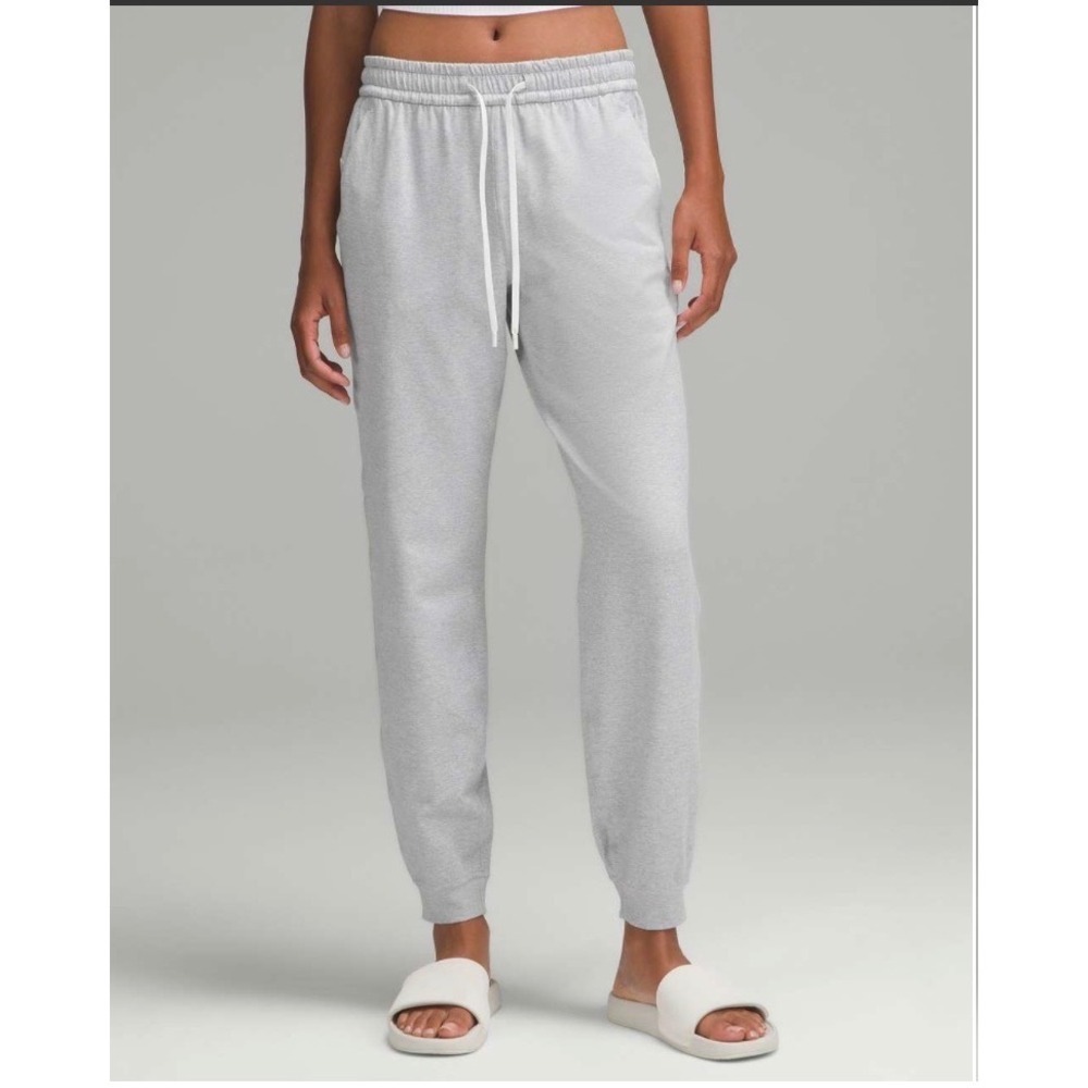 Lululemon Gray Soft Jersey Classic Fit Mid-Rise Jogger, Womens Size 10